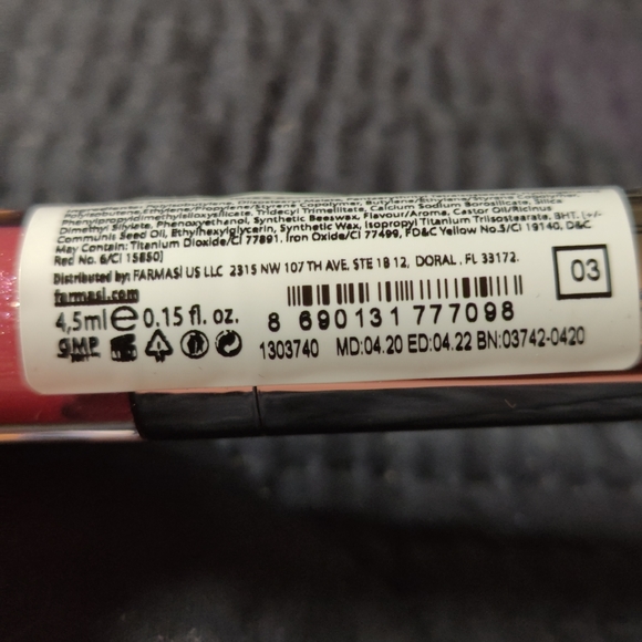 Farmasi make up combo - Picture 11 of 12